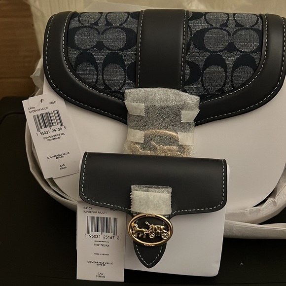 Coach crossbody bag and matching wallet - Picture 9 of 9